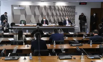 COMISSÃO ADIA EM UM DIA A VOTAÇÃO DO ORÇAMENTO PARA 2022