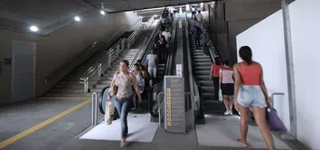 NOVA LAPA:  O FUNCIONAMENTO DAS ESCADAS ROLANTES