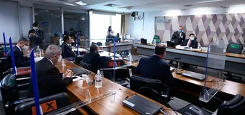COM 16 VOTOS A FAVOR E 10 CONTRA, CCJ DO SENADO APROVA PEC DOS PRECATÓRIOS
