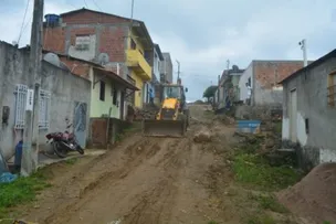BARRO PRETO: PREFEITURA JÁ PREPARA O CALÇAMENTO DE RUAS