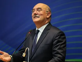 RIBEIRO AFIRMA QUE GOVERNO NÃO INTERFERIU NO ENEM 2021
