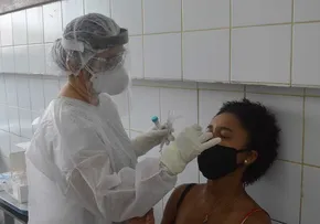 PREFEITURA REALIZA TESTAGEM RÁPIDA DA COVID-19 NO BAIRRO DE PARIPE