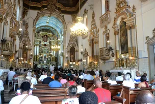 IGREJAS DE SALVADOR ADOTAM NOVAS MEDIDAS PARA CONTER A COVID