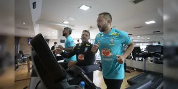 BRASIL INICIA PREPARAÇÃO PARA JOGO CONTRA EQUADOR
