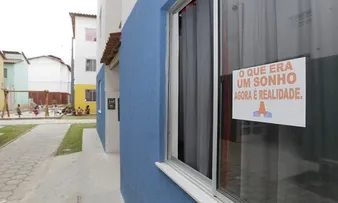 GOVERNO ENTREGA APARTAMENTOS CONSTRUÍDOS EM ALAGADOS