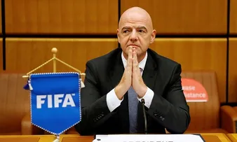 PRESIDENTE DA FIFA DIZ QUE COPA BIENAL PODE EVITAR MORTES