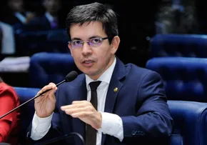 RANDOLFE PROTOCOLA REQUERIMENTO PARA NOVA CPI DA COVID NO SENADO