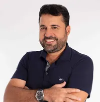 PROFESSORES ACUSAM PREFEITO DE NÃO PAGAR REAJUSTE
