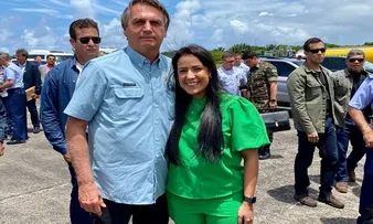 DEPUTADA POSA COM BOLSONARO E DIZ QUE BAHIA É ‘CONSERVADORA’