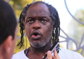 SÍLVIO HUMBERTO DECLARA APOIO À GREVE DOS PROFESSORES
