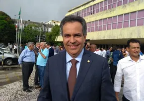 FÉLIX MENDONÇA CRAVA VOTO EM CIRO GOMES E DIZ “NÃO MEXAM”