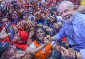 PT LANÇA PRÉVIA DE PROGRAMA DE GOVERNO DE LULA