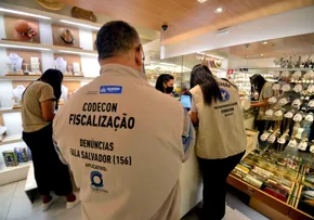 CODECON REALIZA A OPERAÇÃO DIA DOS NAMORADOS NO COMÉRCIO