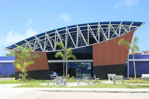 POLICLÍNICA É INAUGURADA EM SALVADOR