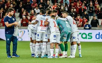 BAHIA DENUNCIA ATO DE RACISMO EM JOGO CONTRA ATHLETICO-PR