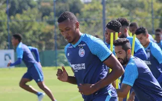REZENDE SOFRE ESTIRAMENTO MUSCULAR E DESFALCA O BAHIA CONTRA O VILA NOVA