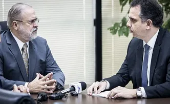 PGR ENTREGA 40 DENÚNCIAS CONTRA GOLPISTAS