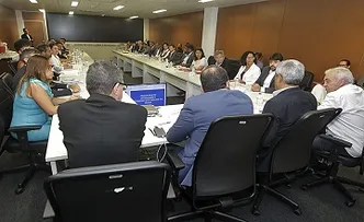 JERÔNIMO ESTABELECE METAS PARA OS PRIMEIROS 100 DIAS DE GOVERNO