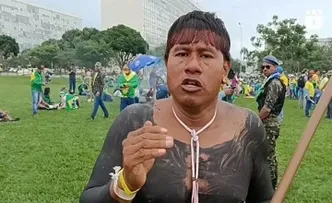 INDÍGENA BOLSONARISTA PEDE PERDÃO A LULA E AO STF