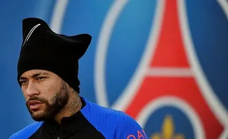 NEYMAR CURTE FESTA DURANTE VELÓRIO DO REI PELÉ