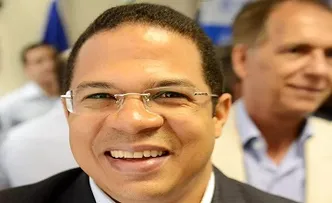 CACÁ LEÃO TEM NOVO ASSESSOR ESPECIAL NA PREFEITURA; VEJA