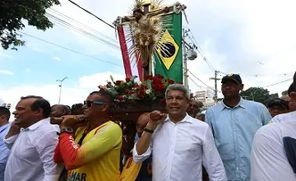 JERÔNIMO PARTICIPA DE PROCISSÃO MARÍTIMA DO BONFIM