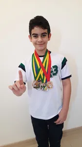 NOVAMENTE: CAIO TEMPONI É MEDALHISTA DE OURO NA OLIMPÍADA BRASILEIRA DE MATEMÁTICA