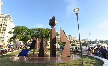 MONUMENTO DE MÁRIO CRAVO É REINAUGURADO EM SALVADOR