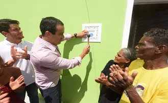 MORAR MELHOR ENTREGA 200 CASAS REFORMADAS EM NOVA BRASÍLIA DE VALÉRIA