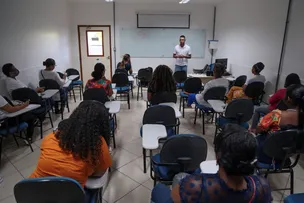 MULHERES INICIAM FORMAÇÃO PROFISSIONAL PARA ATUAR NA CONSTRUÇÃO CIVIL