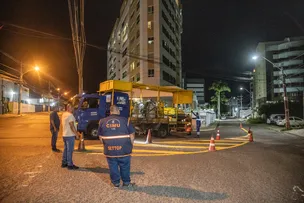 REVITALIZAÇÃO DA SINALIZAÇÃO DEIXA TRÂNSITO DE LAURO DE FREITAS MAIS SEGURO E ORDENADO