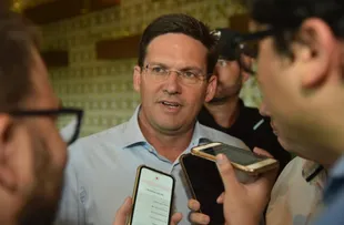 ROMA RECLAMA DE MÃO PESADA DO PT COM VOLTA DE IMPOSTOS