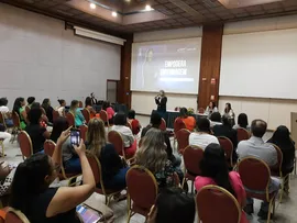 PARTICIPAÇÃO FEMININA FOI DEBATIDO NO COREN-BA