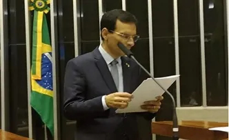 DEPUTADO BAIANO DEFENDE SEGURO PARA DESABRIGADOS POR ENCHENTES