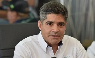 ACM NETO PROMETE CRIAR PROGRAMA “PIX SAÚDE” PARA AMPLIAR ATENDIMENTOS E REDUZIR FILAS NA REDE PÚBLICA