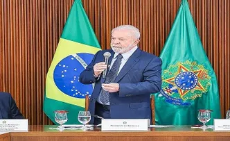 44% DOS BRASILEIROS TEM MEDO DO COMUNISMO NO GOVERNO LULA