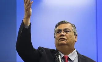 DINO DIZ QUE É "MAU-CARATISMO" LIGAR PLANOS DE FACÇÃO À POLÍTICA