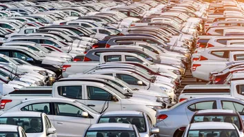 TRANSAÇÕES DE CARROS USADOS RETRAEM EM FEVEREIRO
