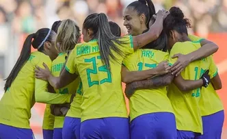 BRASIL VENCE ALEMANHA POR 2 A 1 E FOCA NA RETA FINAL PARA COPA DO MUNDO