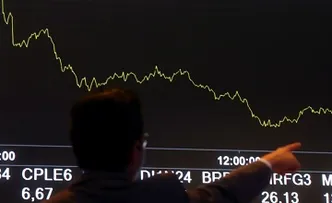 IBOVESPA TEM MELHOR PREGRÃO DESDE OUTUBRO E DÓLAR FECHA A R$ 5