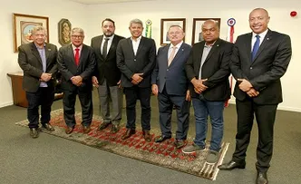 OPOSIÇÃO SE REÚNE COM GOVERNADOR JERÔNIMO SOBRE MUDANÇAS NAS EMENDAS IMPOSITIVAS