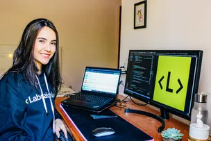APOIADA PELO GOOGLE, EDTECH CHEGA A SALVADOR PARA INSERIR MULHERES BAIANAS NO MERCADO DA TECNOLOGIA
