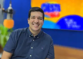 ‘INVESTIMOS NA EDUCAÇÃO PARA MELHORAR A VIDA DO POVO’, DIZ DANILO HENRIQUE