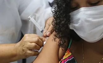 VACINAÇÕES CONTRA COVID-19 E GRIPE SÃO SUSPENSAS NESTE FIM DE SEMANA EM SALVADOR