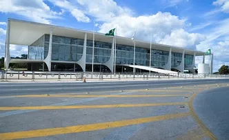 GOVERNO PROJETA TER MAIS DE 367 VOTOS A FAVOR DO ARCABOUÇO