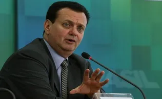 KASSAB CRITICA TRABALHO DE RUI E PADILHA NO GOVERNO