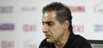 PAIVA DIZ QUE BAHIA FOI SUPERIOR AO INTERNACIONAL E PECOU NA FINALIZAÇÃO