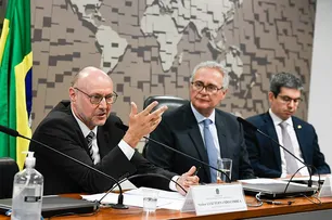 SENADO APROVA LUIZ FERNANDO CORRÊA PARA DIRIGIR A ABIN
