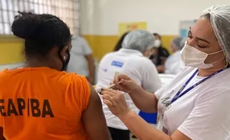 VACINA BIVALENTE ALCANÇA PÚBLICO DE 19,3 MILHÕES DE BRASILEIROS