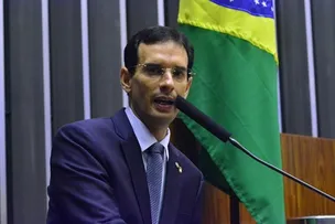 PROJETO DE LEO PRATES ENDURECE PENA PARA QUEM COMETE CRIMES VIRTUAIS CONTRA AS MULHERES